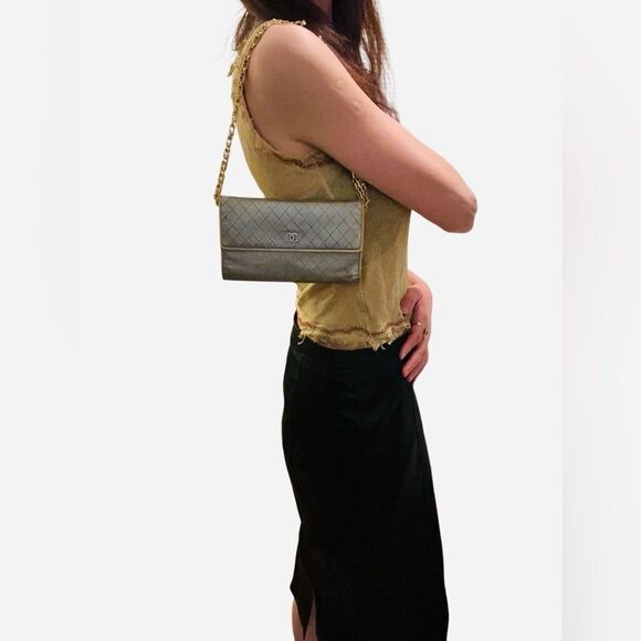 Chanel Metallic Gray Quilted Wallet - Picture 1 of 13